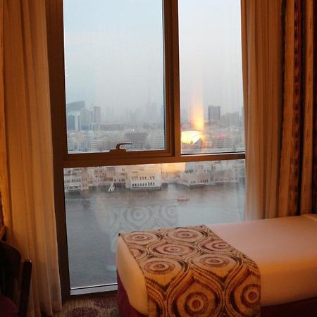 Best Western Plus Pearl Creek Дубай Екстериор снимка