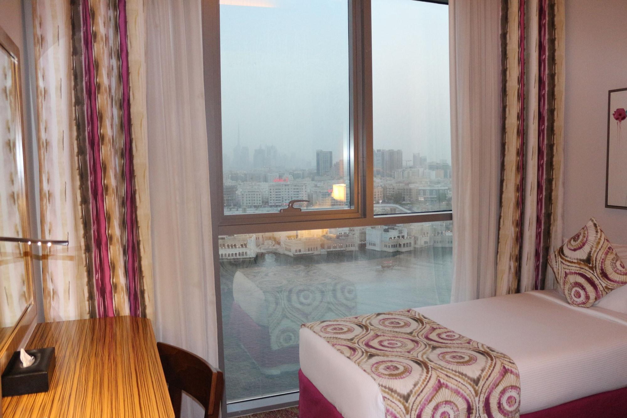 Best Western Plus Pearl Creek Дубай Екстериор снимка