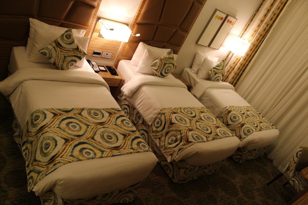 Best Western Plus Pearl Creek Дубай Екстериор снимка