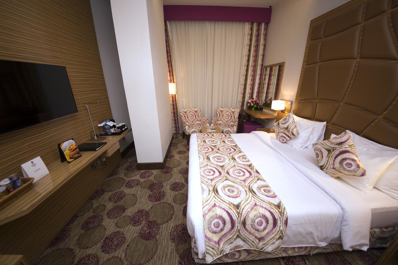 Best Western Plus Pearl Creek Дубай Екстериор снимка